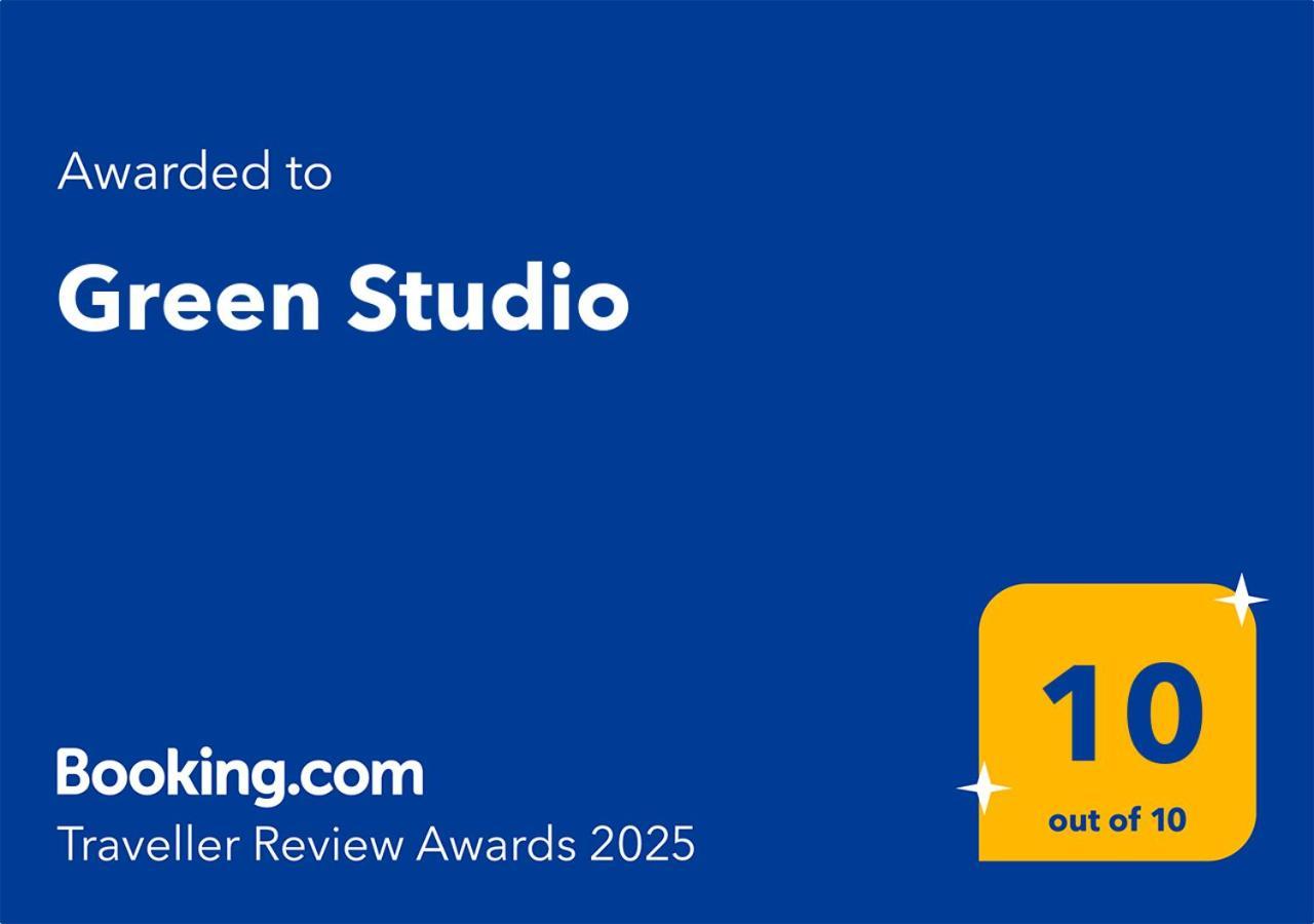 Green Studio Targu Neamt ภายนอก รูปภาพ